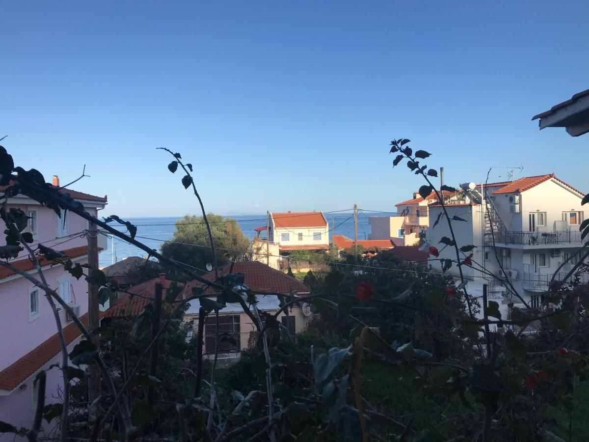 Marinos Studios Poros  Exterior photo
